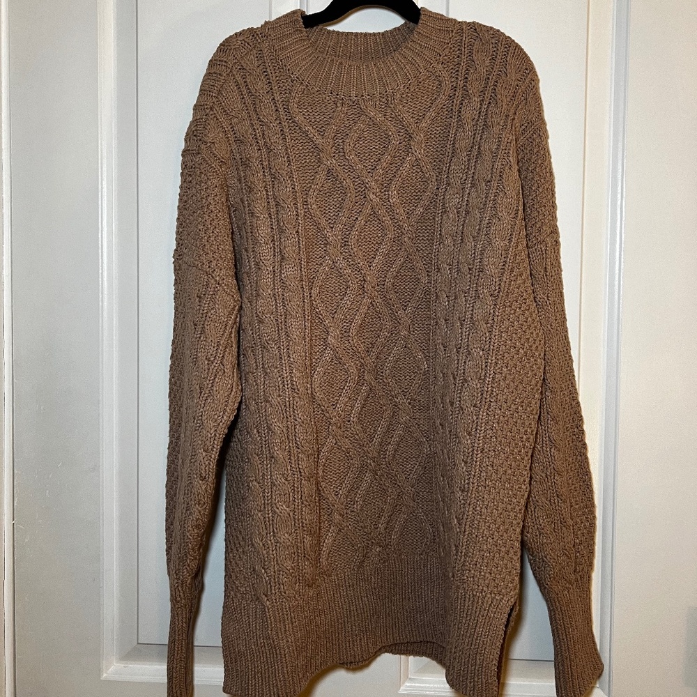 Abercrombie Light Brown Cable Knit Sweater | size XS